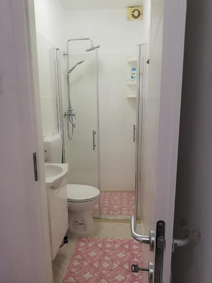 Emil Appartement *